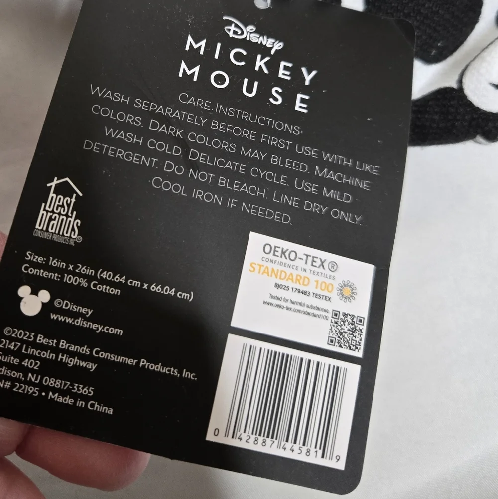 NEW Disney Mickey and Minnie Mouse 2 pack kitchen towels 2 sets‎